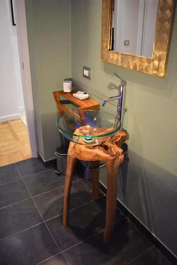 Appartamenti Bruzzanese Milánó Apartman