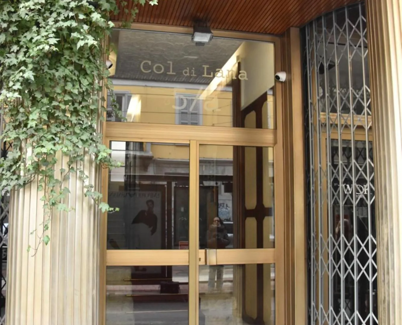 Appartamenti Bruzzanese Milan Apartment
