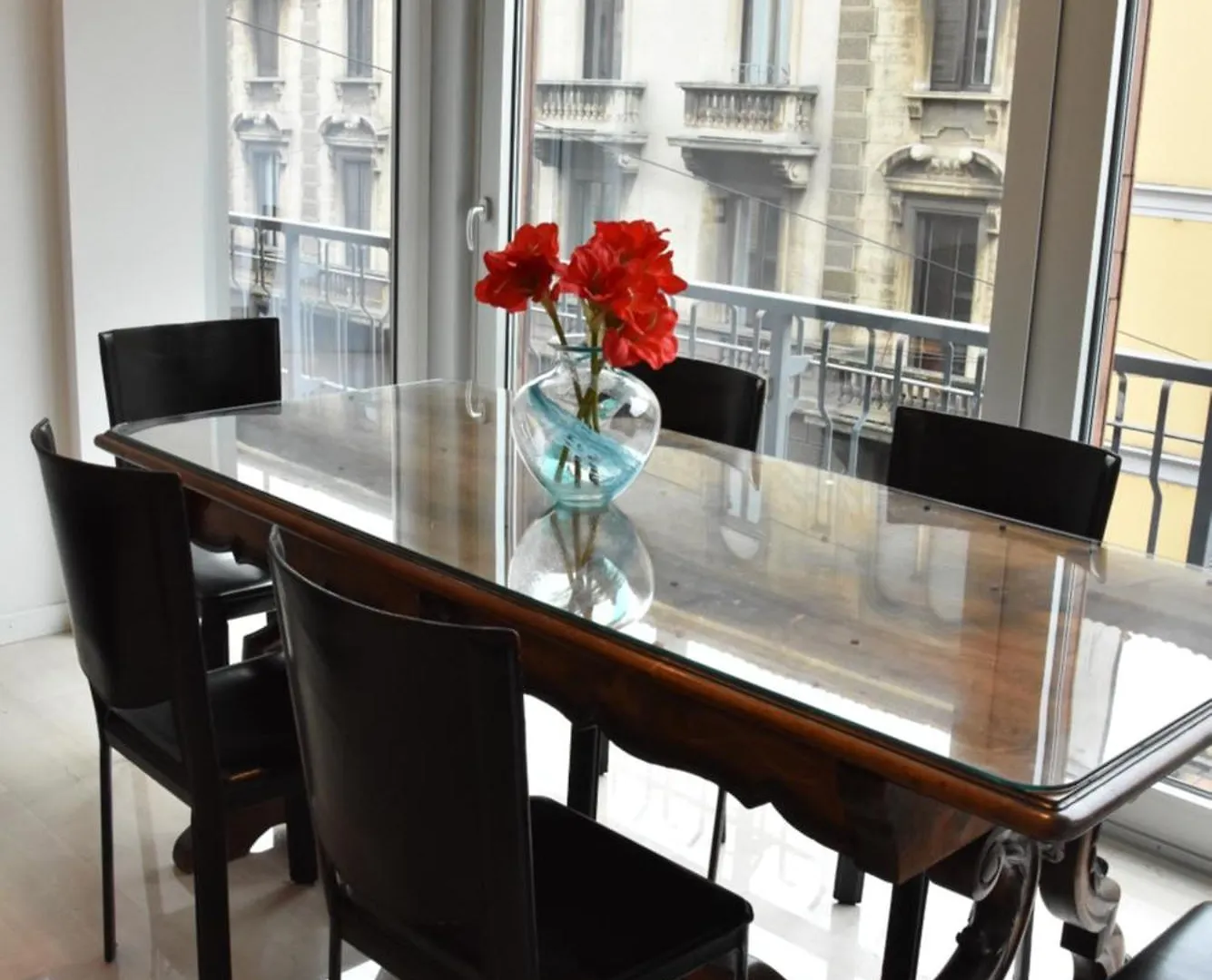 Appartamenti Bruzzanese Milan Apartment